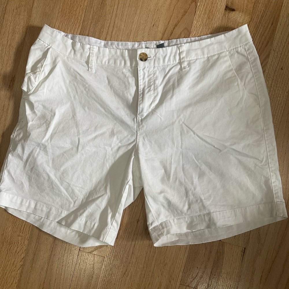 Old Navy White shorts